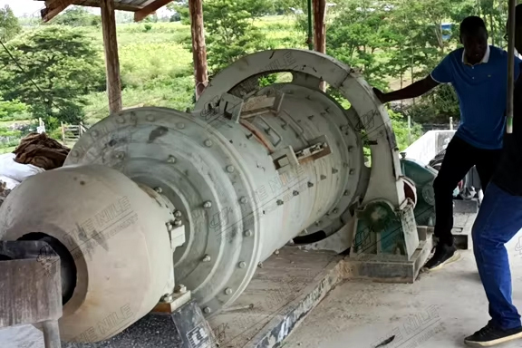 Wet ball mill